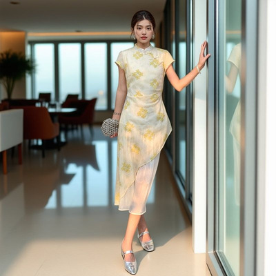 2025夏季新款新中式国风绝美旗袍裙女改良年轻款高级感日常连衣裙