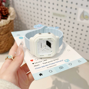 儿童电子表女款女小学生只看时间学生女生专用电子手表2026正流行