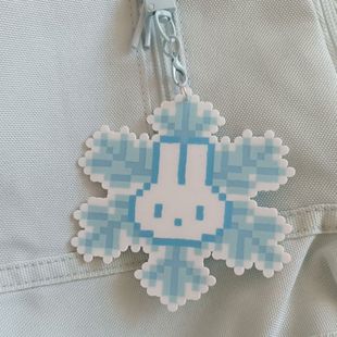 雪花米菲亚克力钥匙扣星星可爱学生彩色书包挂件闺蜜挂饰包包礼物