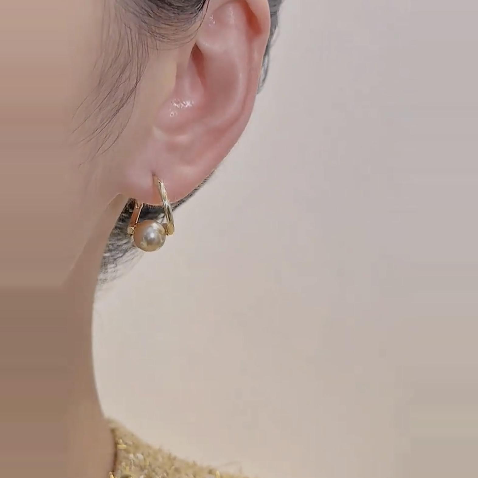 美拉德咖色珍珠一克拉耳扣