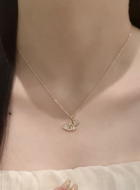气质超闪锆石小裙子吊坠项链女