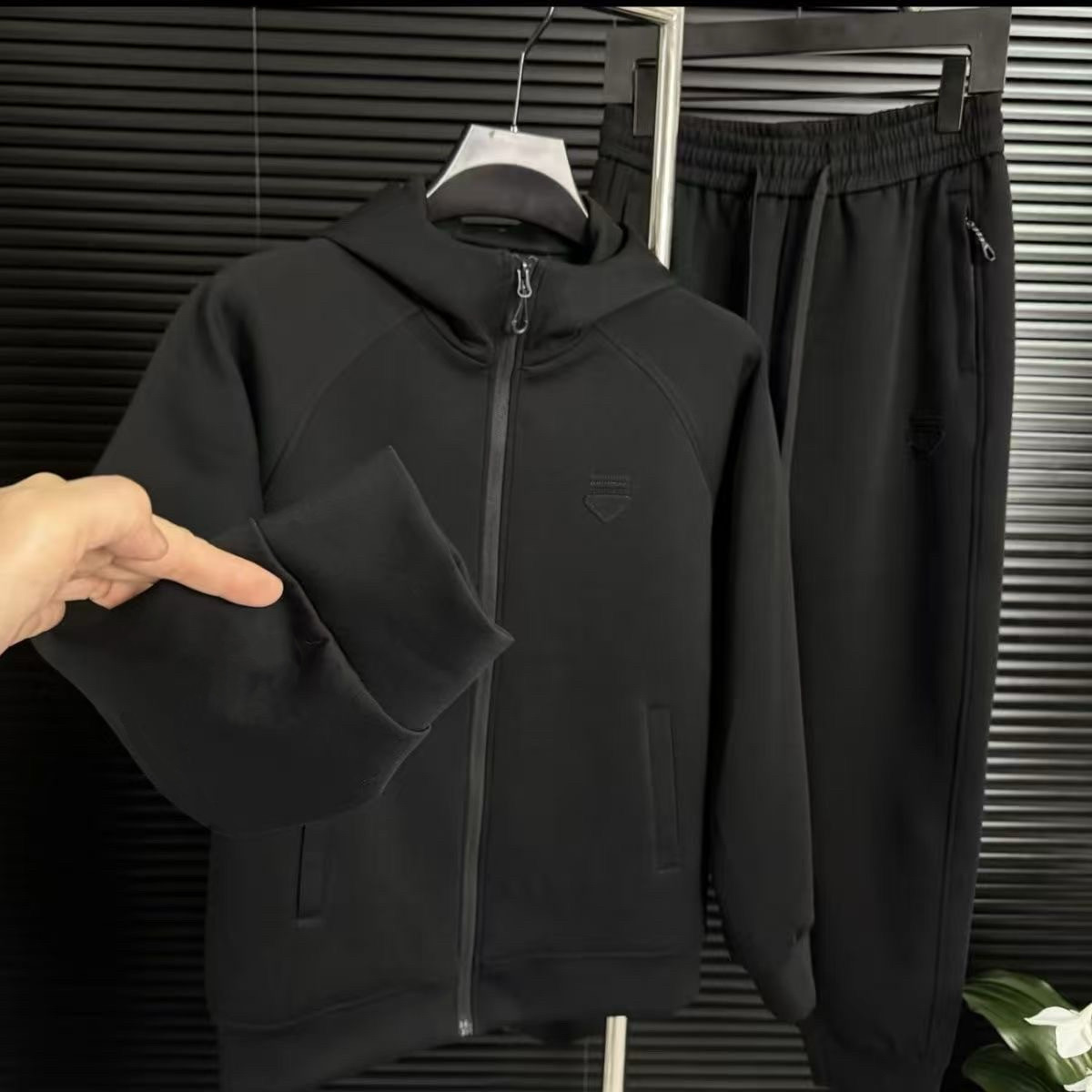 【现货】3318男士春秋款高品质时尚休闲潮流简约款运动套装两件套