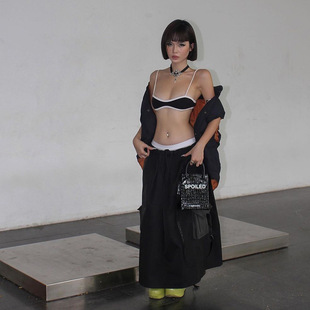 navel Contrast exposed suspender vest吊带露脐背心上衣女 with