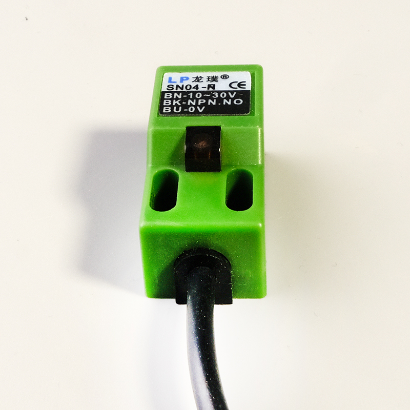 方形金属感应接近开关传感器SN04-n/n2/3/p/d1/y二三线NPN24V