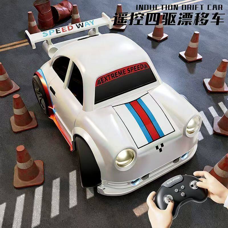 新品儿童竞速游戏桌面RC感应跟随漂移车带遥控器可支持充电续航