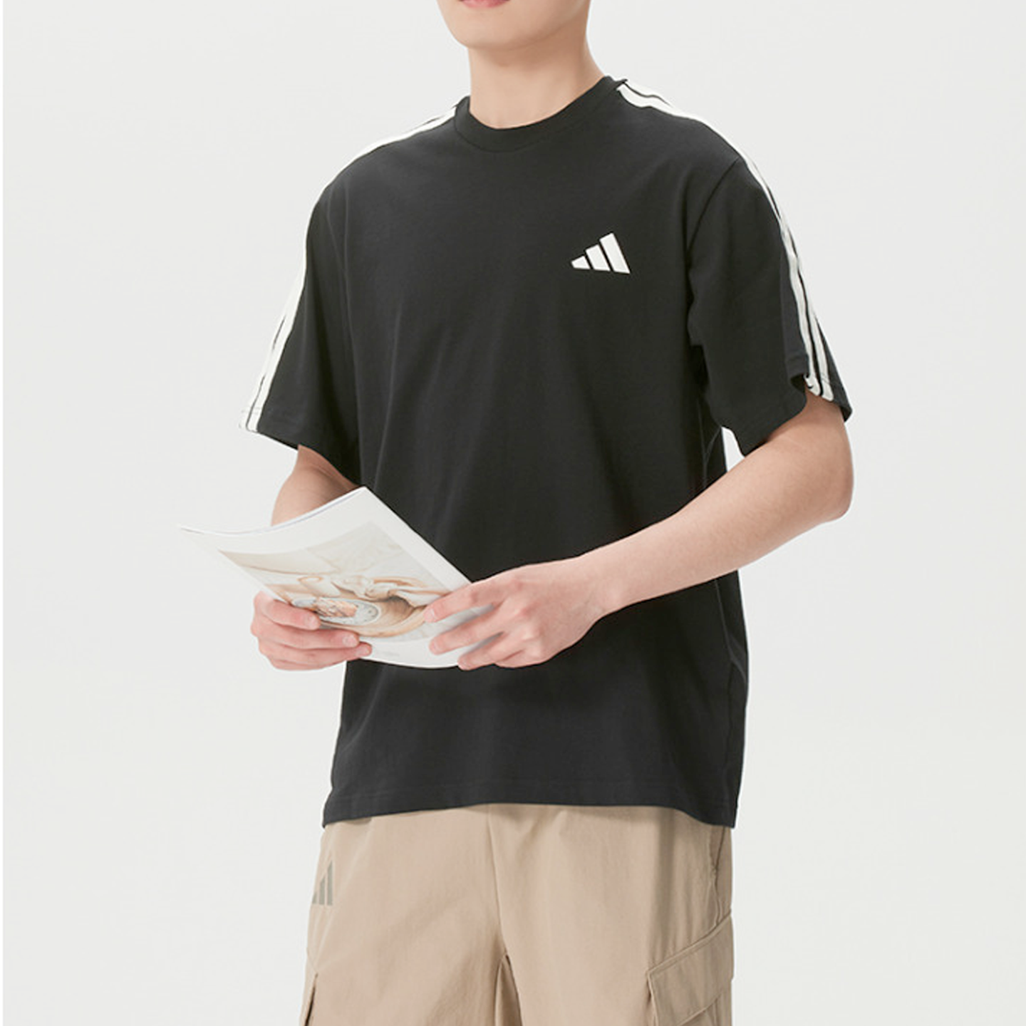 Adidas/阿迪达斯男子舒适百搭耐磨透气圆领休闲运动短袖T恤KR2490