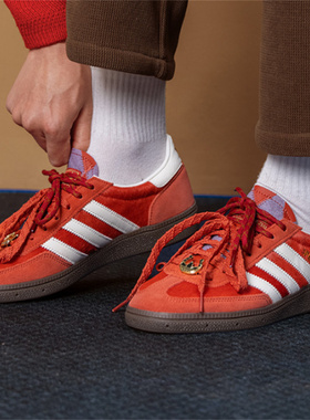 adidas originals HANDBALL经典运动 德训鞋 男女同款 红色KJ6299