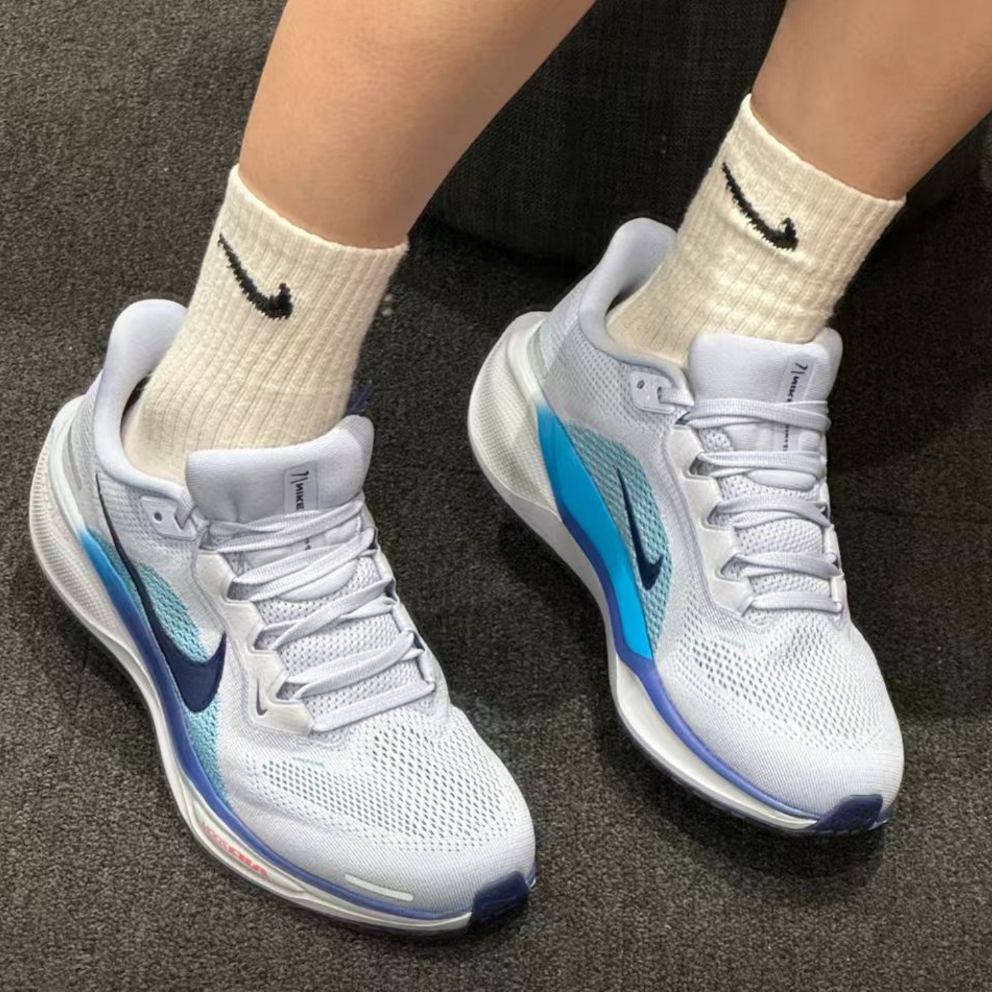 Nike/耐克舒适百搭耐磨低帮短跑长跑跑步鞋男款蓝色FD2722-014