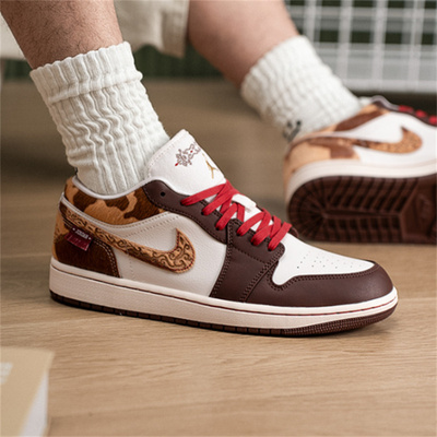 Nike Air Jordan 1 马年限定复古篮球鞋男款棕褐色IQ5321-121百亿