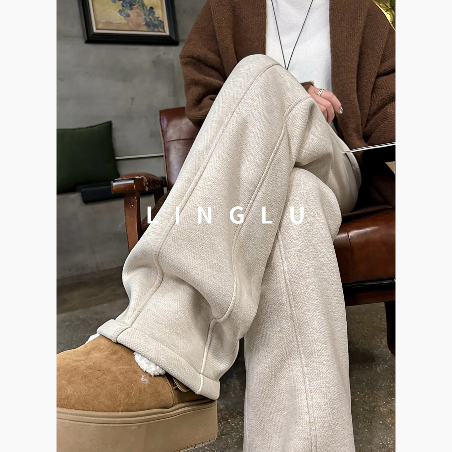 加绒毛呢阔腿裤女冬季2026新款超厚实羊羔绒裤子白色滑雪防风棉裤