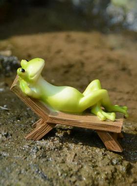 创意可爱躺椅小青蛙装饰品卡通动物办公室办公桌庭院阳台景观树脂