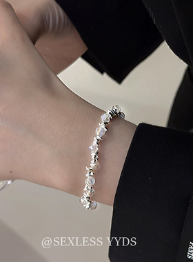 气质清冷小灯泡碎银手链女