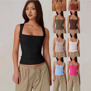 Women's tank top with square collar and exposed navel