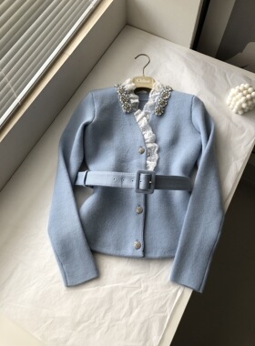26新款法式小香风气质珍珠蕾丝领边短外套两色