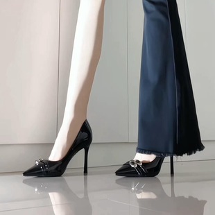 法式设计感黑色皮带扣细跟高跟鞋女2025年秋季新款高级感银色单鞋