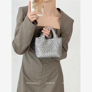 小水桶包包女2024新款 單肩斜挎鏈條包 手工編織菜籃子包 小瑞靚包
