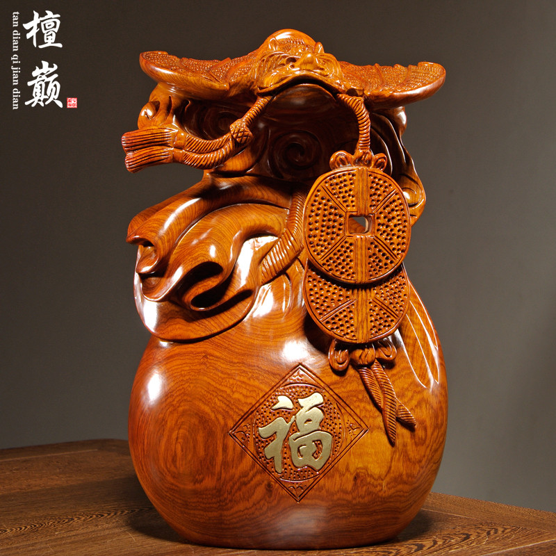 雕刻纳福家居客厅酒柜送礼工艺品