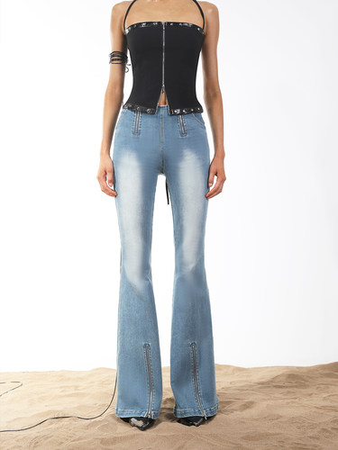 NOLA*90sFlaredJeans