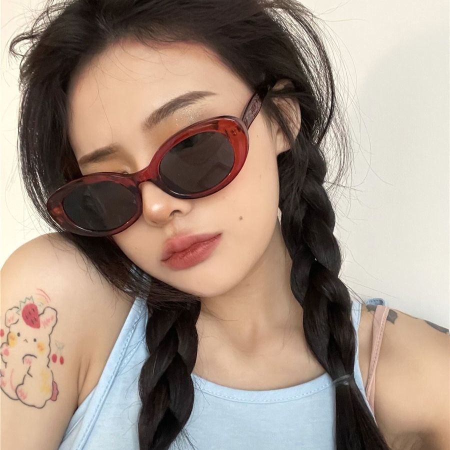 个性小框太阳镜女拽姐新款椭圆框时尚嘻哈红色墨镜潮女眼镜欧美