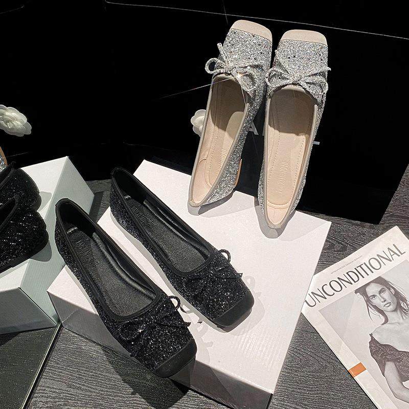 平底气质名媛瓢鞋法式银色女鞋2027新款亮片方头浅口单鞋女蝴蝶结