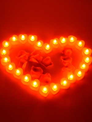 2222xled七夕情人节惊喜心型仿真电子蜡烛灯生日装饰摆件场景u布