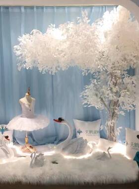 冬日冰雪节雪景落雪氛围装饰雪树