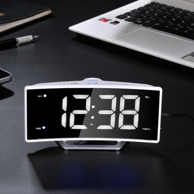 NiD卧室静音闹钟创意个性台钟多功能充电学生收音机投影电子时钟