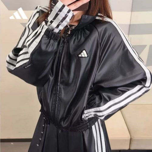 阿迪达斯女三条纹防风运动夹克