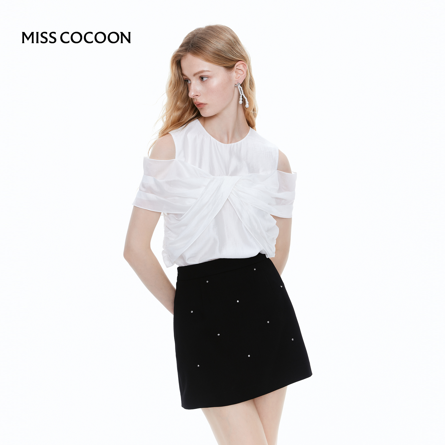 MISSCOCOON莱赛尔天丝蝴蝶结设计露肩雪纺衫可当背心25夏新款