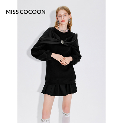 MISSCOCOON优雅大蝴蝶结露肩摩登时髦卫衣春款