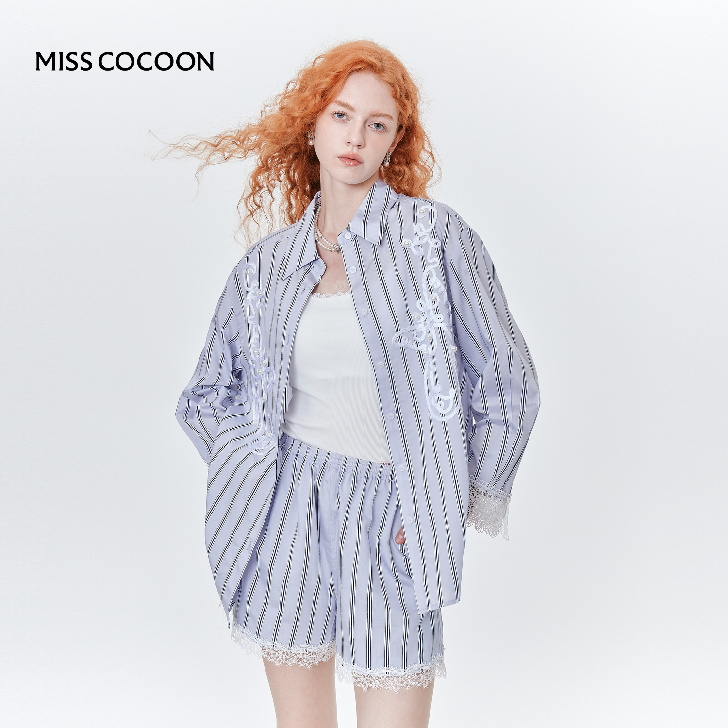 MISSCOCOON盘带绣蕾丝花边蓝色条纹套装衬衫短裤25夏新款