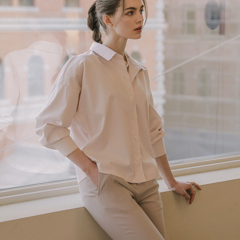 干练修身气质优雅好看短款衬衫