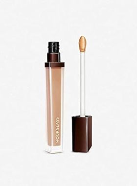 Hourglass Vanish Airbrush Concealer. Weightless and Water