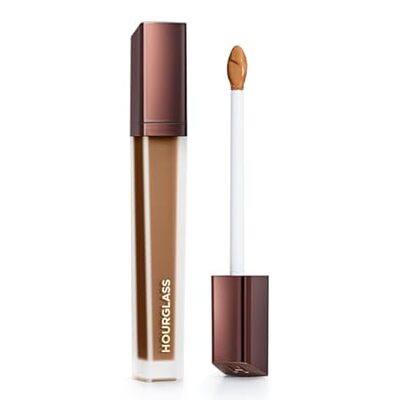 Hourglass Vanish Airbrush Concealer. Weightless and Water
