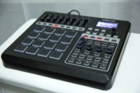 Клавиатура, ударные инструменты, музыкальный контроллер