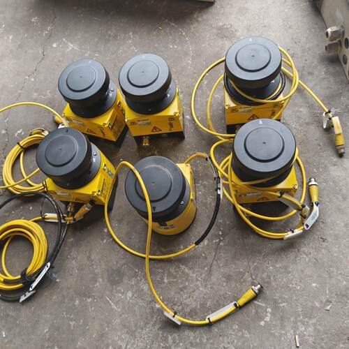 S30B-3011DA 安全激光扫描仪 工业自动化防护检测传感器议价维修