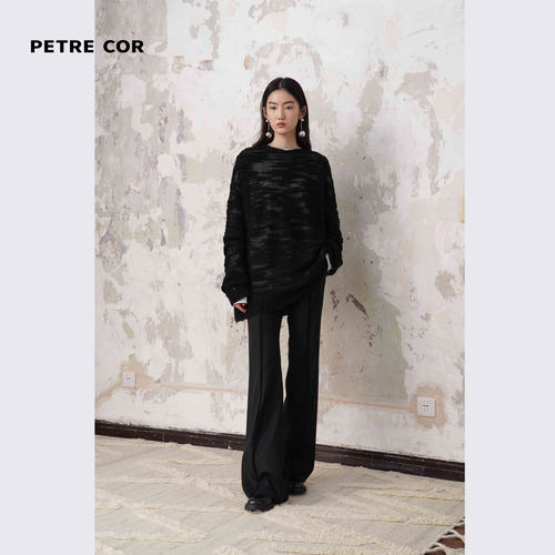 PETRE COR独立设计师官方店2023秋季黑色圆领云朵宽松款毛衣