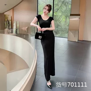 修身包臀显瘦莫代尔连衣裙轻熟风