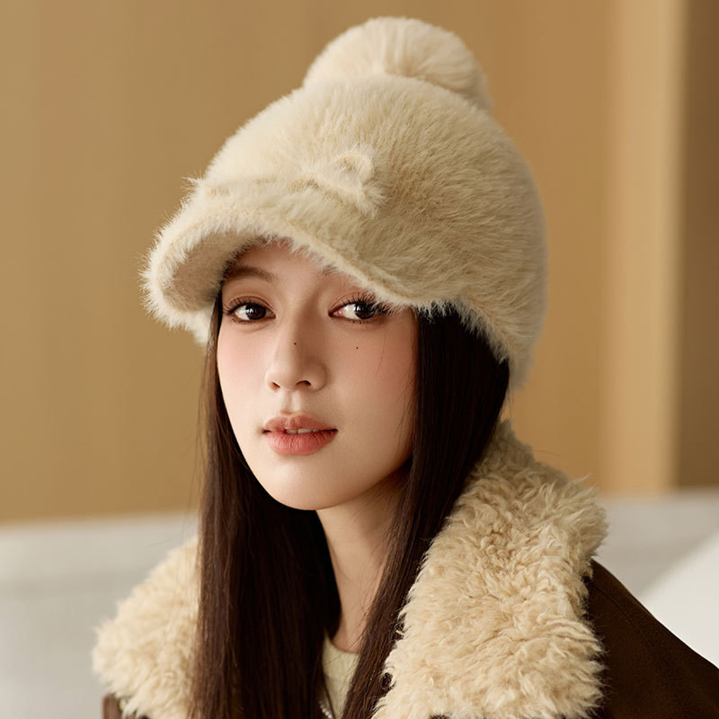 仿貂绒毛球鸭舌帽女士秋冬新款韩版时尚百搭加绒保暖毛绒棒球帽子