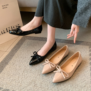 法式尖头蝴蝶结平底单鞋女裸色浅口软底瓢鞋宽胖脚大码女鞋41到43