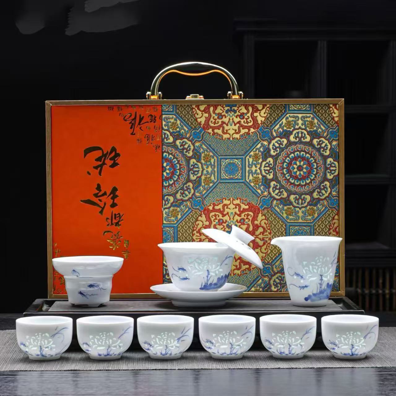 手绘玲珑青花荷影功夫茶具套装景德镇釉下彩悬停盖碗茶杯高档茶具