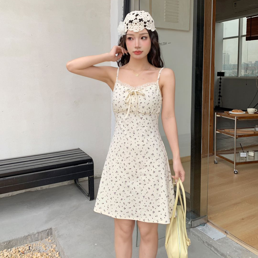 拉夏贝尔小个子性感碎花修身2025夏吊带连衣裙短款长袖开衫外套女