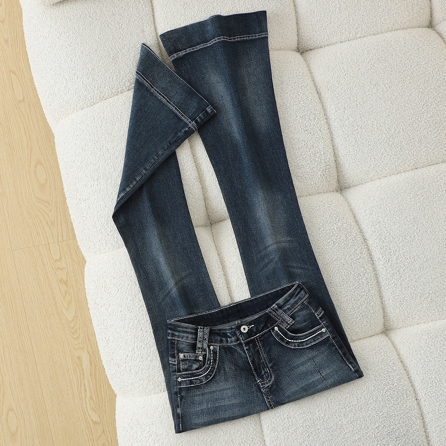 拉夏贝尔美式辣妹高腰微喇牛仔裤女2026春新款修身显瘦水洗喇叭裤,女装/女士精品,牛仔裤,淘宝优惠券,粉丝福利购,淘宝优惠卷