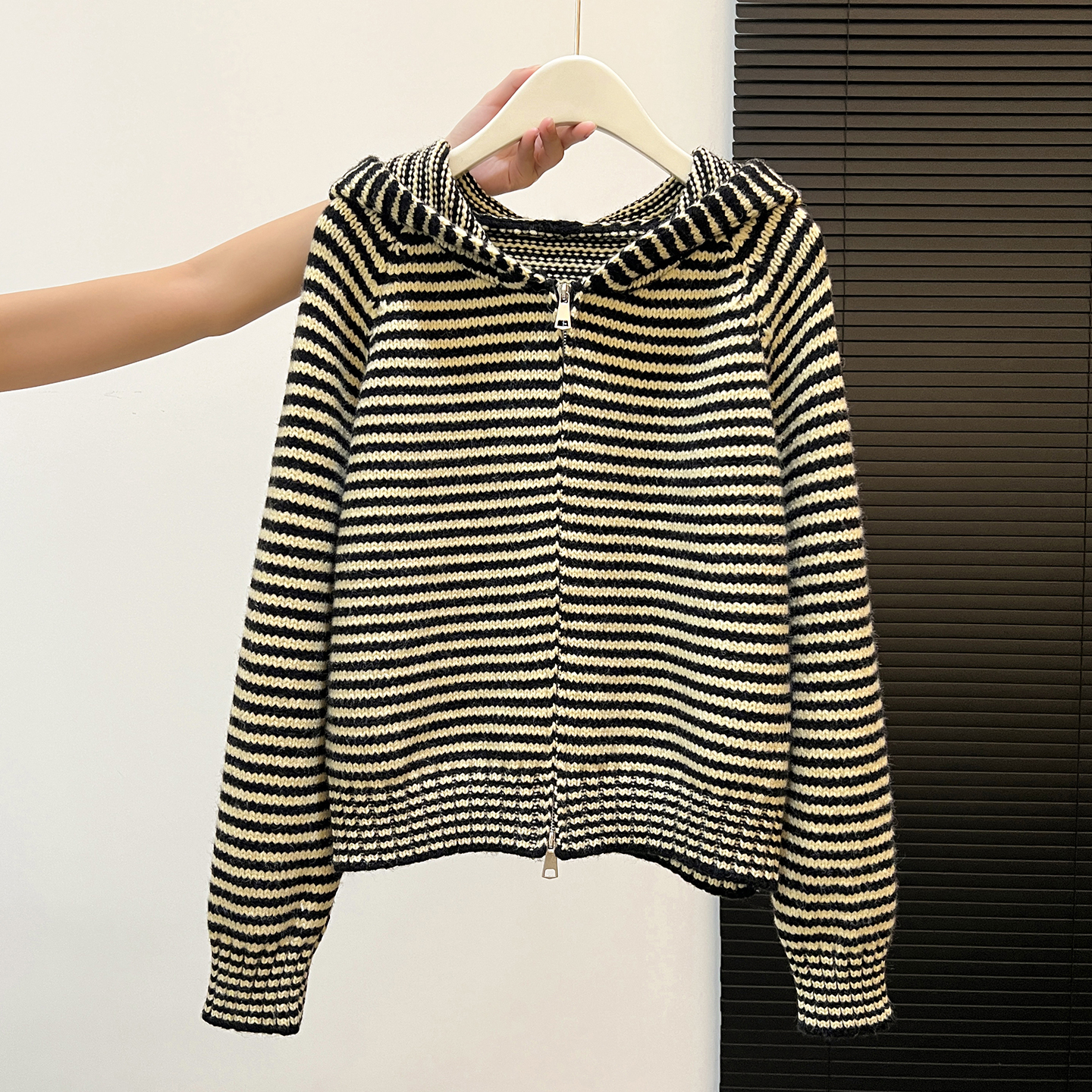 拉夏贝尔慵懒高级感加厚针织衫