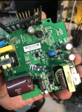 永宏PLC FBs-2024324060MCaTR2电源IOCPU中主板spw24-ac-2A-5-3-4