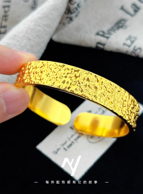 12mm纸醉金迷锤纹手镯古法金錾刻锤纹婚实心镯子女款越南沙金手环