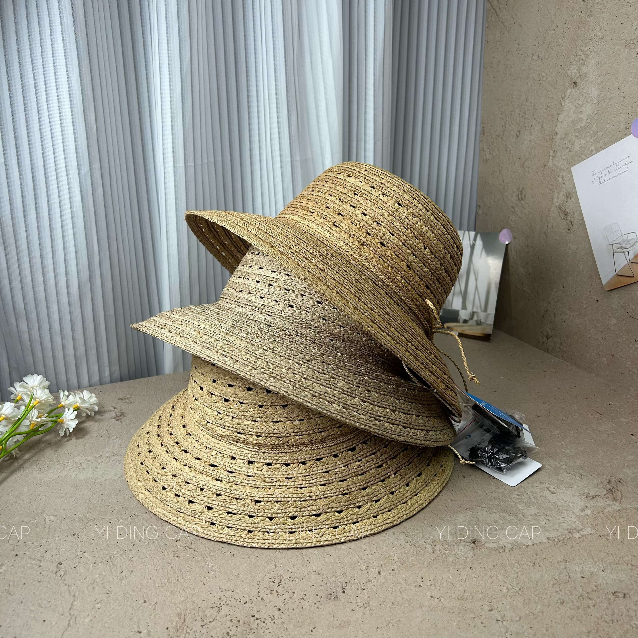 夏季女款镂空拉菲草渔夫防晒帽女
