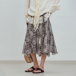 BLUEWEDIAN26春季新品莱赛尔静奢衣橱不规则下摆托斯卡纳印花半裙