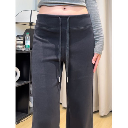 今年流行的爆款加绒裤子女2024新款秋冬季抽绳卫裤阔腿宽松休闲裤