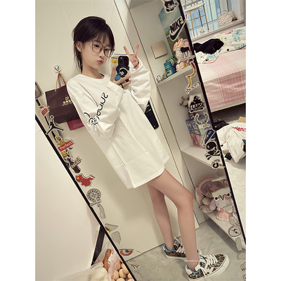 白色纯棉字母印花长袖t恤女上衣